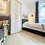 Lägenhet Paris Fuer 4 Mit Kueche Und Wifi