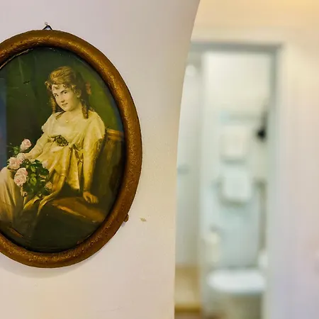 Lejlighed Paris Fuer 4 Mit Kueche Und Wifi