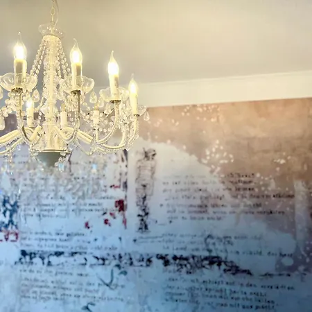 Paris Fuer 4 Mit Kueche Und Wifi Апартаменты *