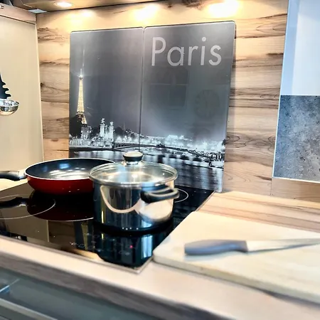 Paris Fuer 4 Mit Kueche Und Wifi *