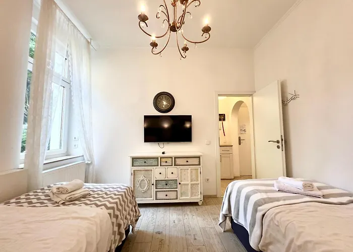 公寓 Paris Fuer 4 Mit Kueche Und Wifi 埃森