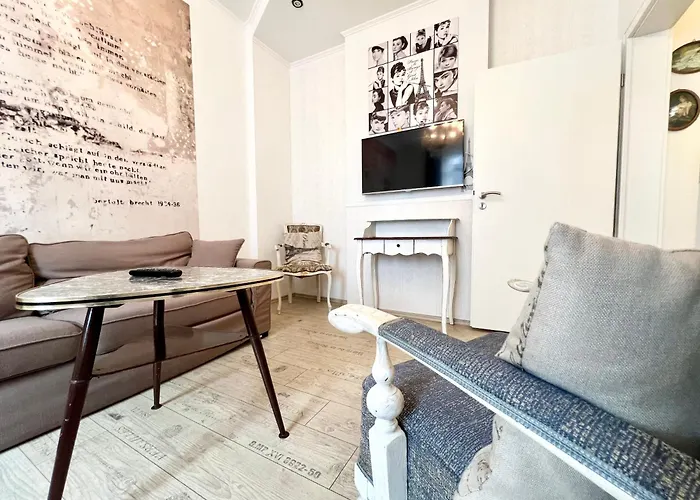 Paris Fuer 4 Mit Kueche Und Wifi * Essen