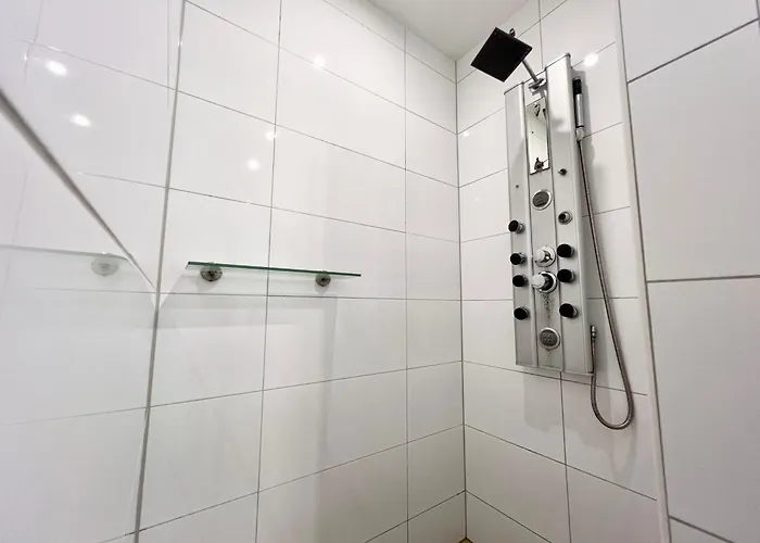 Paris Fuer 4 Mit Kueche Und Wifi *