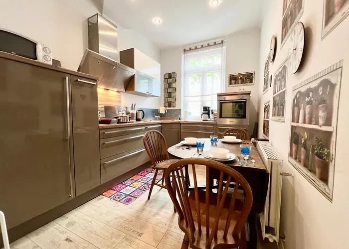 Paris Fuer 4 Mit Kueche Und Wifi Apartment *